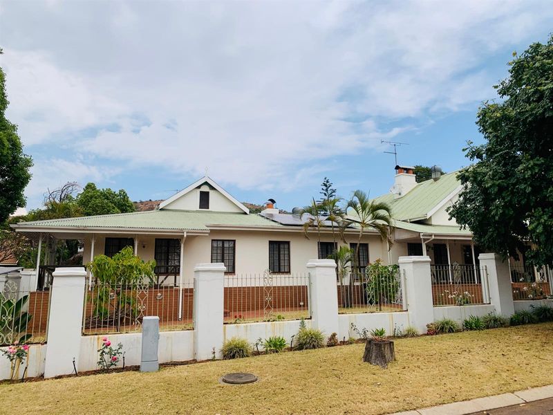 5 bedroom House For Sale in Ninapark, Akasia - Photo 6