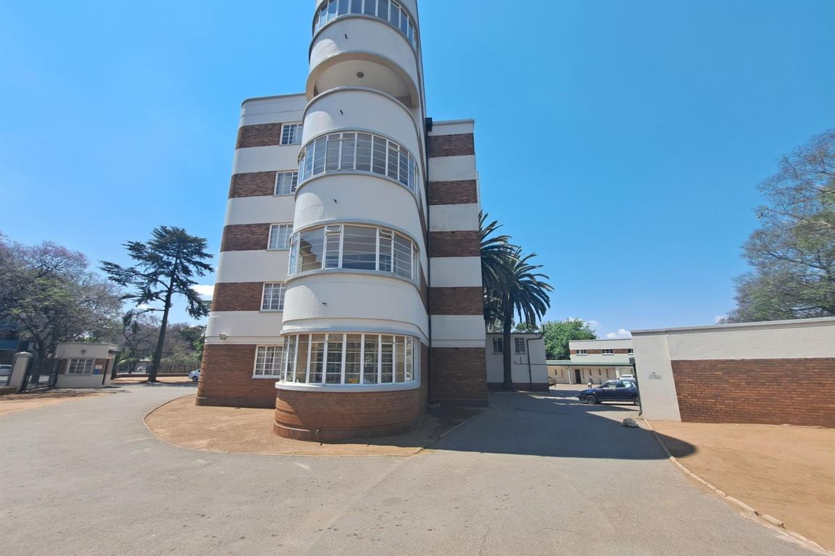 Commercial Property For Sale in Bellevue, Johannesburg - Photo 3