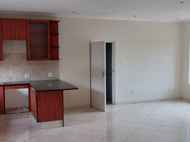 House For Sale in Amandasig, Akasia - Photo 7