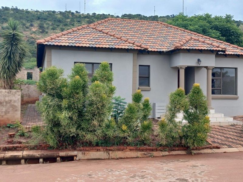 House For Sale in Amandasig, Akasia - Photo 2