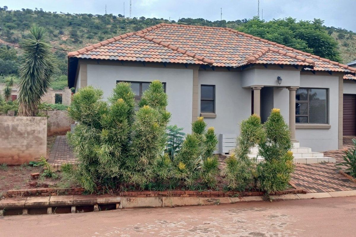 House For Sale in Amandasig, Akasia - Photo 2