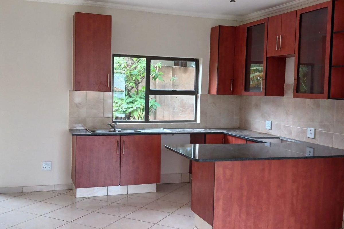 House For Sale in Amandasig, Akasia - Photo 4