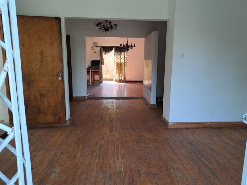 House For Sale in Bezuidenhout Valley, Johannesburg - Photo 9