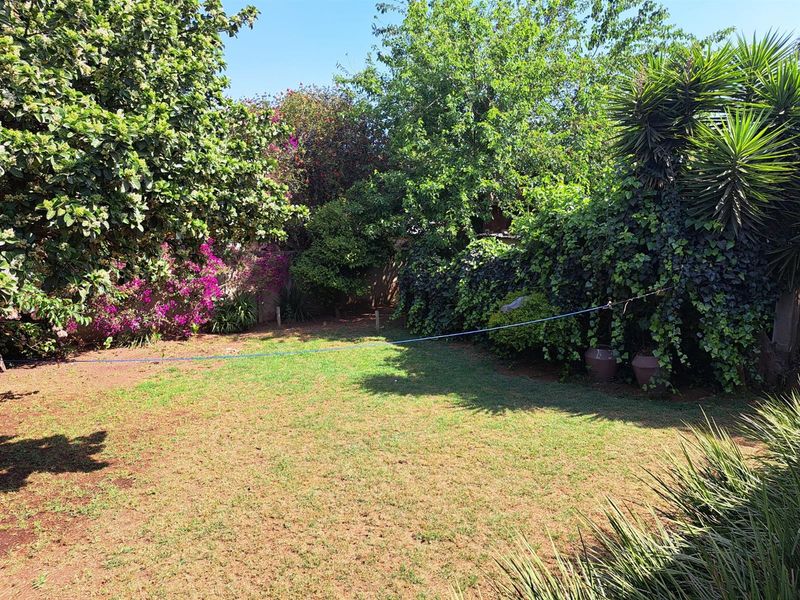 House For Sale in Bezuidenhout Valley, Johannesburg - Photo 10
