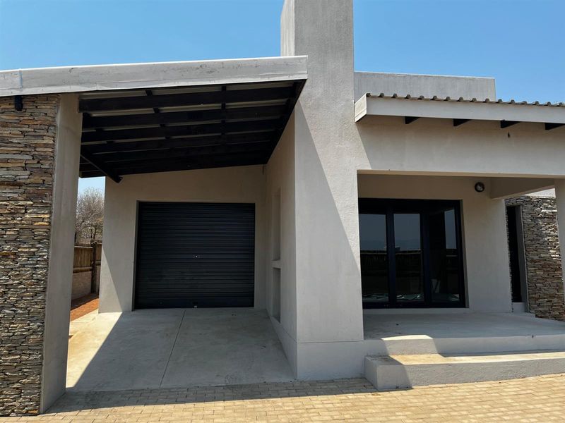 Only 4 Houses left for Sale in Leopards Lane - Photo 2