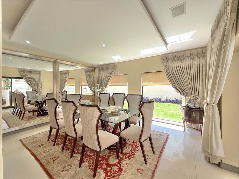 Refined Elegance and Contemporary Luxury on a Prime Corner Stand - Photo 10