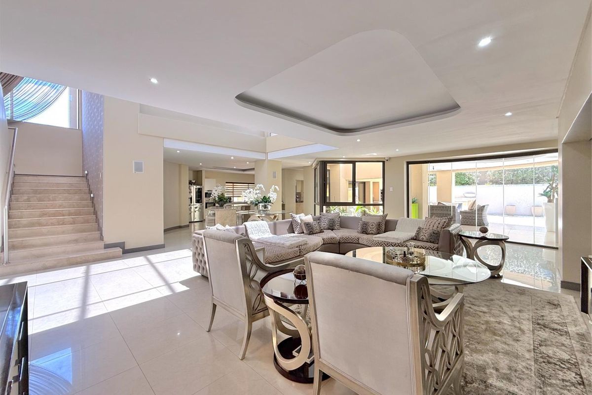 Refined Elegance and Contemporary Luxury on a Prime Corner Stand - Photo 4