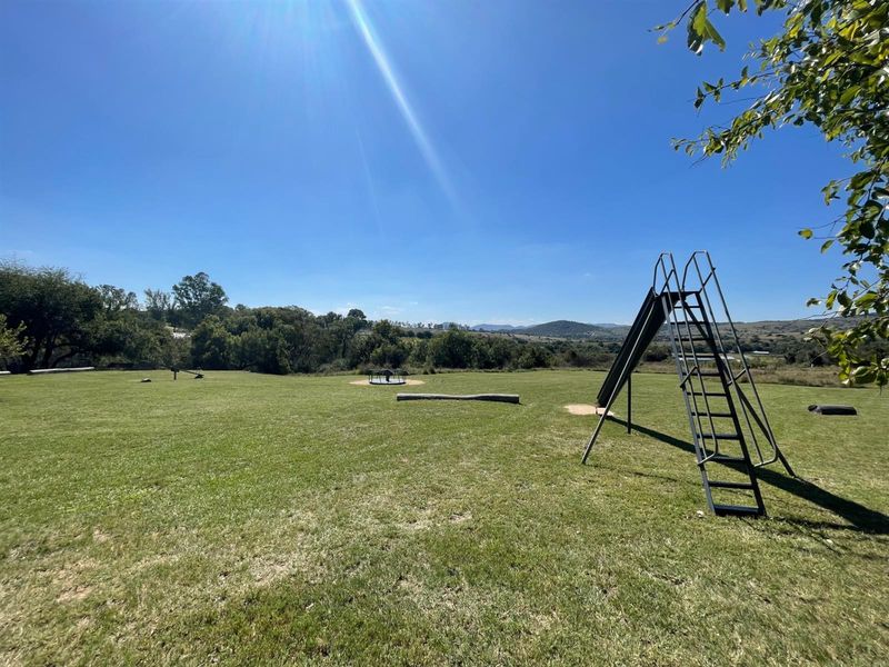 COUNTRYSIDE LIVING AT IT'S BEST - Photo 10