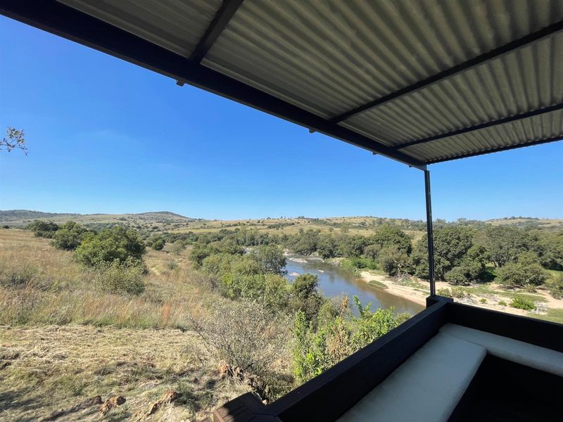 COUNTRYSIDE LIVING AT IT'S BEST - Photo 9