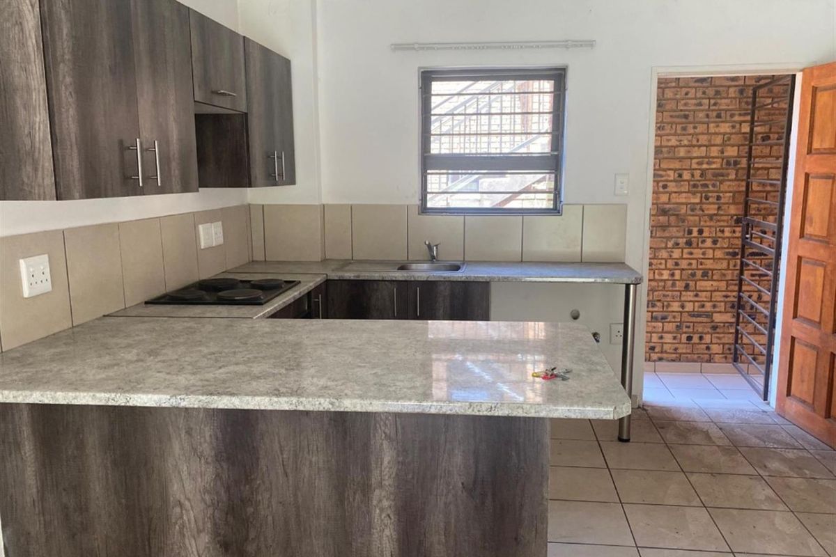Apartment For Sale in Witfield, Boksburg - Photo 2