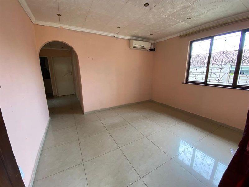 3-Bedroom Family Home for Sale in Riverdene, Newlands West - Photo 9