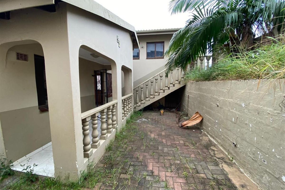 3-Bedroom Family Home for Sale in Riverdene, Newlands West - Photo 2