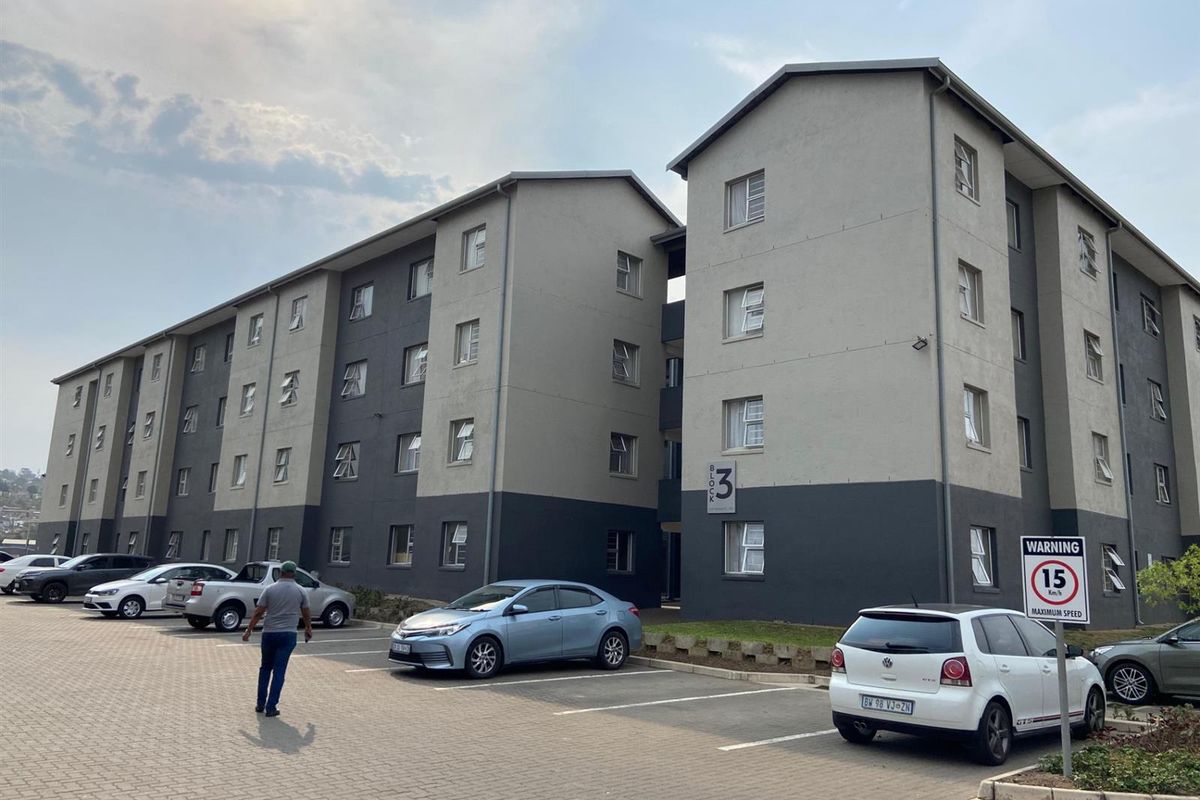 Modern 2-Bedroom Apartment for Sale at The Bridge, Bridge City - KwaMashu - Photo 2