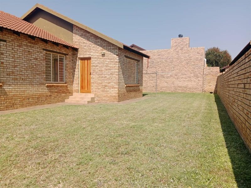 Three Bedroom house available in Cashan near shelly park school - Photo 6