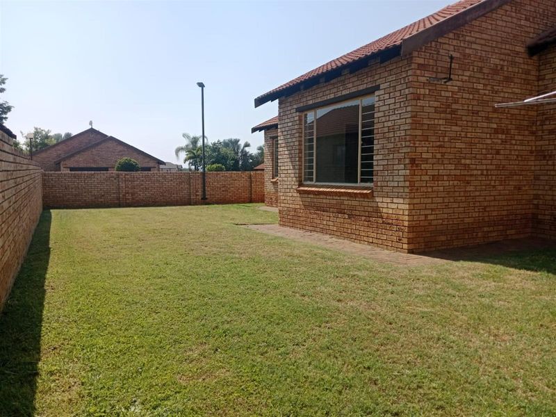 Three Bedroom house available in Cashan near shelly park school - Photo 5