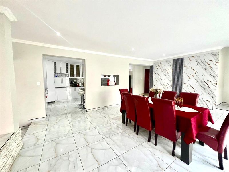 House For Sale in Xanadu Eco Park, Xanadu, Hartbeespoort, North West - Photo 5