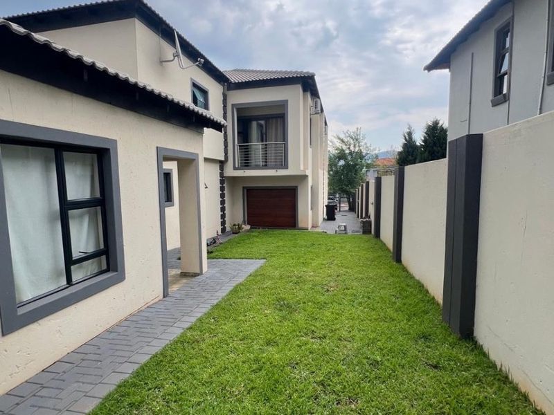 House For Sale in Xanadu Eco Park, Xanadu, Hartbeespoort, North West - Photo 3