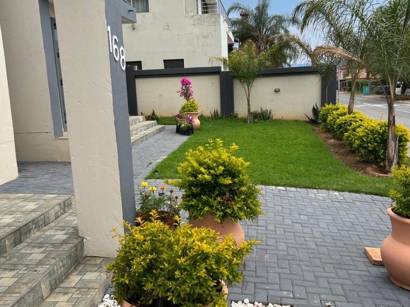 House For Sale in Xanadu Eco Park, Xanadu, Hartbeespoort, North West - Photo 2