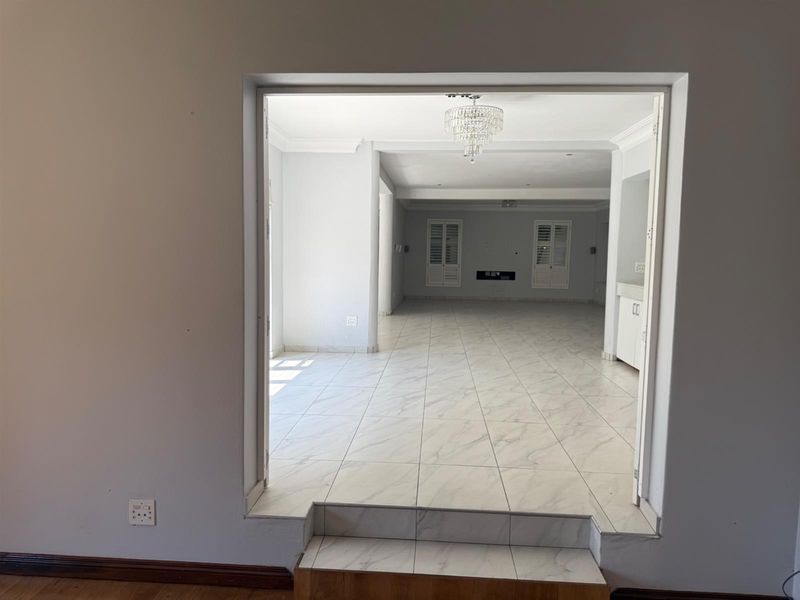 House For Sale in Dainfern Golf Estate, Dainfern, Sandton - Photo 9