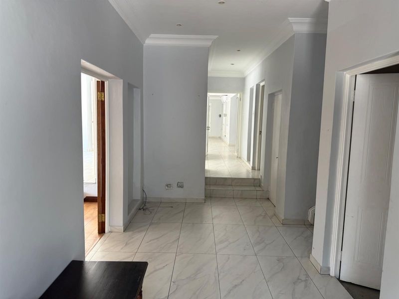 House For Sale in Dainfern Golf Estate, Dainfern, Sandton - Photo 6