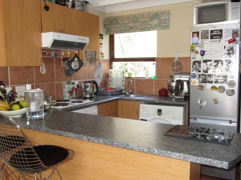 A North-Facing Spacious Loft Apartment - Photo 5