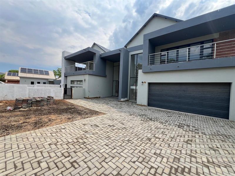 Newly Built House For Sale in Landsmeer Residential Estate, Meerhof, Hartbeespoort, North West - Photo 3