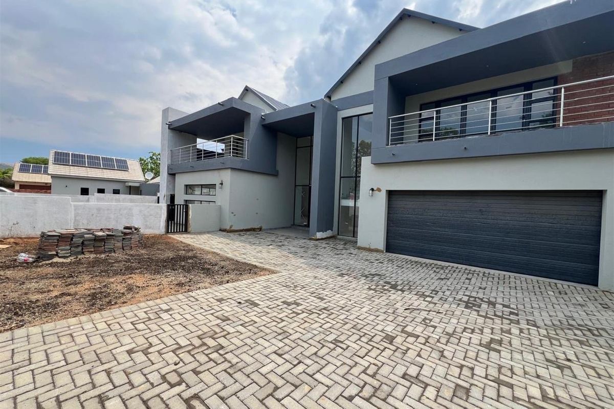 Newly Built House For Sale in Landsmeer Residential Estate, Meerhof, Hartbeespoort, North West - Photo 3