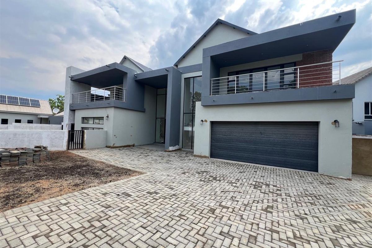 Newly Built House For Sale in Landsmeer Residential Estate, Meerhof, Hartbeespoort, North West - Photo 5