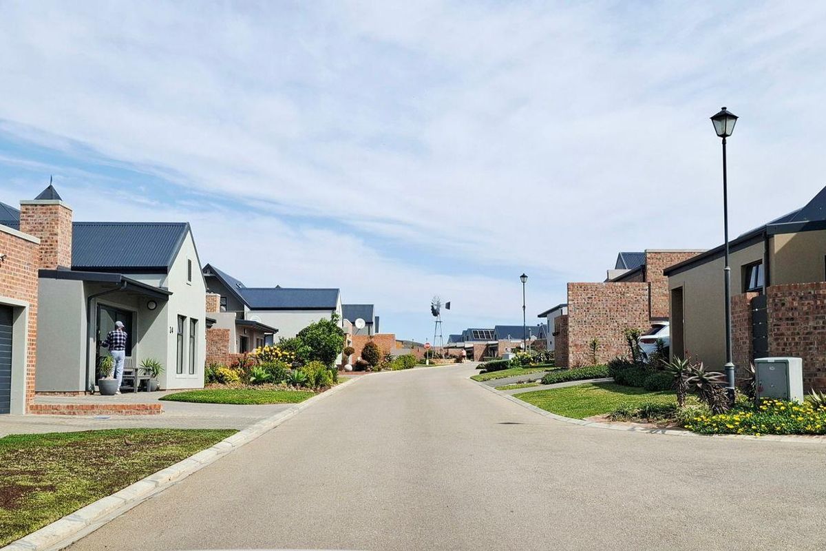 North-Facing Erf in Karookraal, Hartenbos - Your Place in Paradise - Photo 4