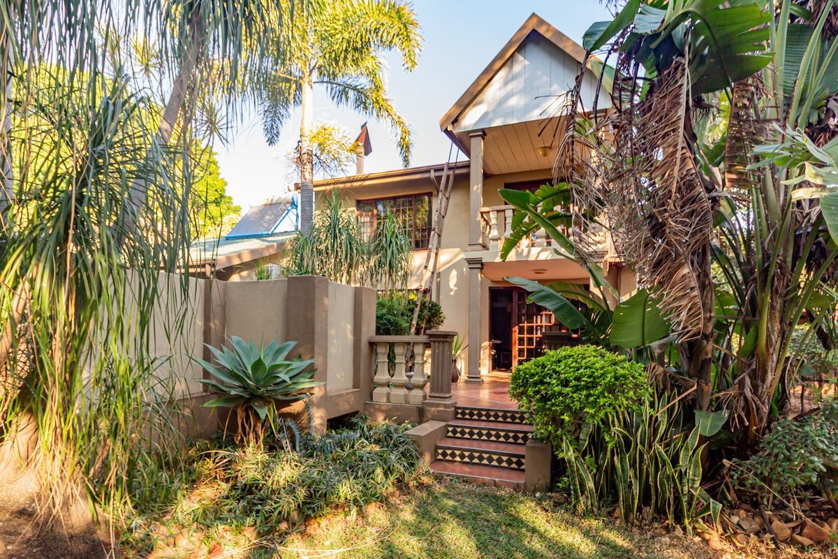 Luxury 35ha Lifestyle Farm with 2 Homes | 2 Flats | Business Opportunity | Vissershoek AH, Pretoria - Photo 3