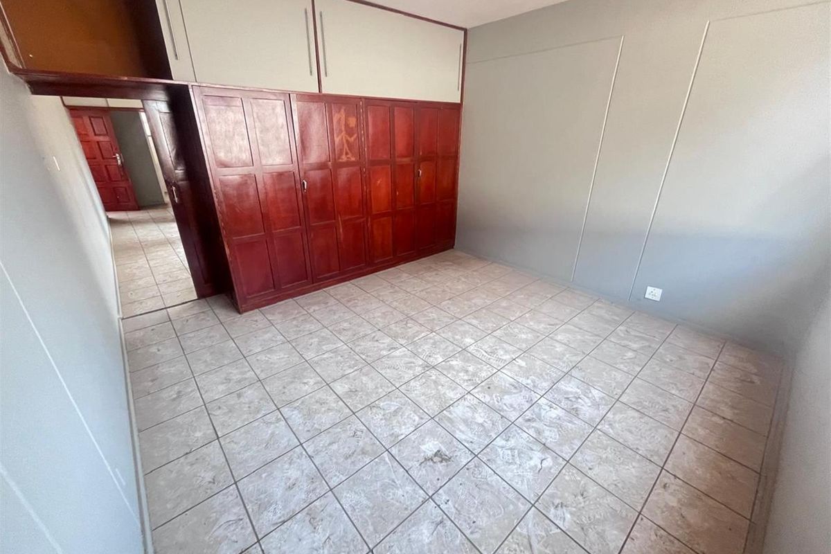 APARTMENT FOR SALE  GOOD RENTAL INCOME - Photo 3