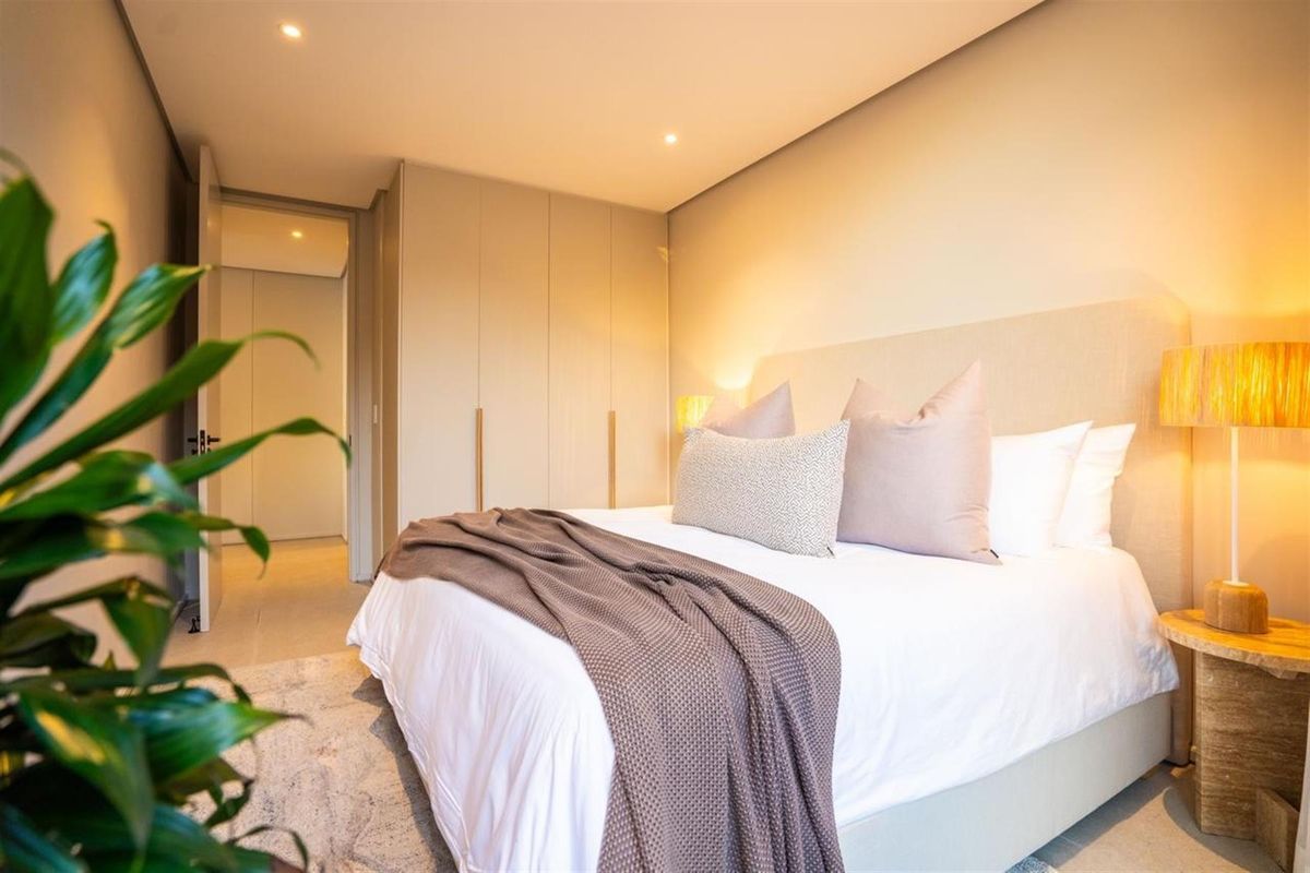 Ultra-Modern Penthouse For Sale in Umdloti Beach, KwaZulu Natal - Photo 2