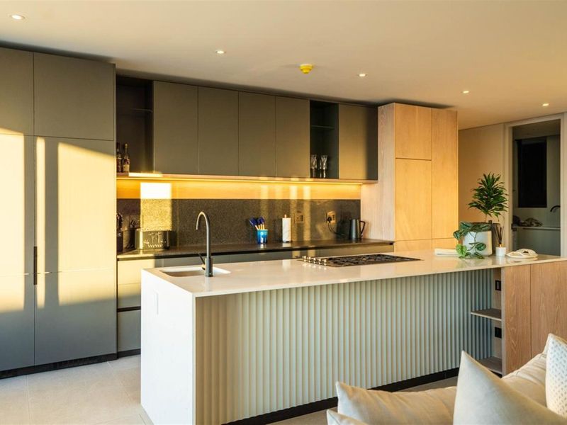 Ultra-Modern Penthouse For Sale in Umdloti Beach, KwaZulu Natal - Photo 3