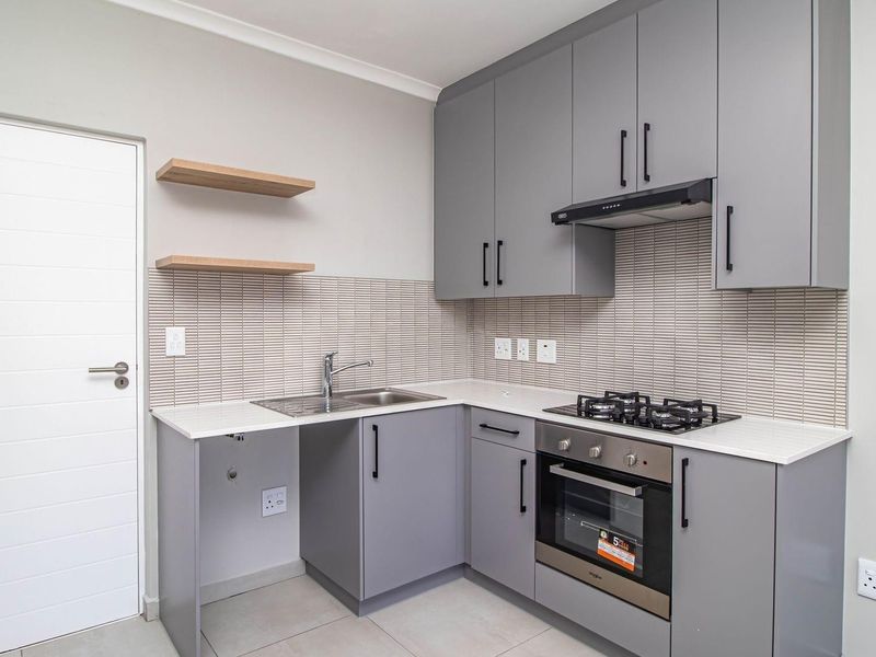 Modern 1-Bedroom Apartment Near Blouberg Beach - Photo 1