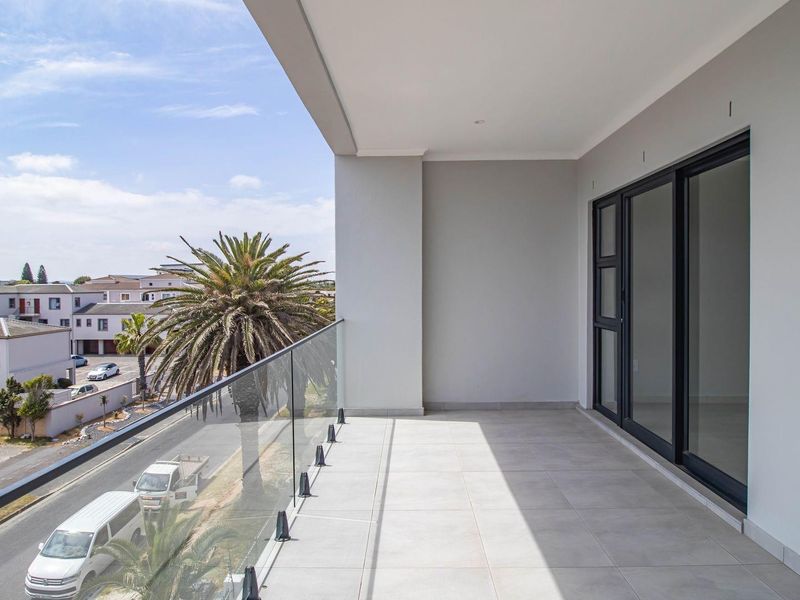 Modern 2-Bedroom Apartment with Ensuite - Close to Blouberg Beac - Photo 6
