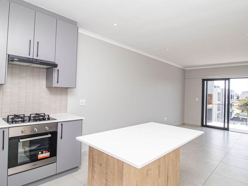 Modern 2-Bedroom Apartment with Ensuite - Close to Blouberg Beac - Photo 3