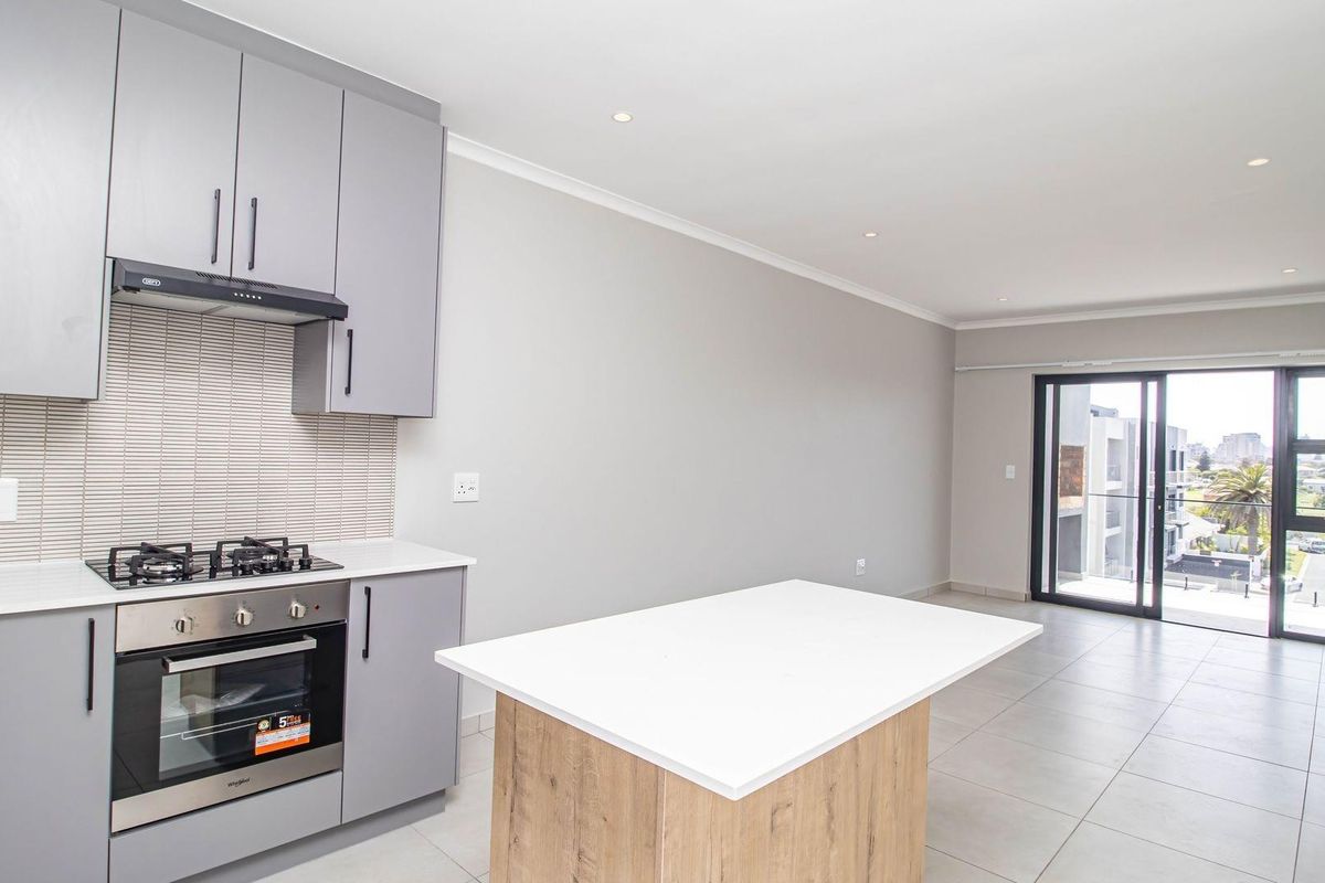 Modern 2-Bedroom Apartment with Ensuite - Close to Blouberg Beac - Photo 3