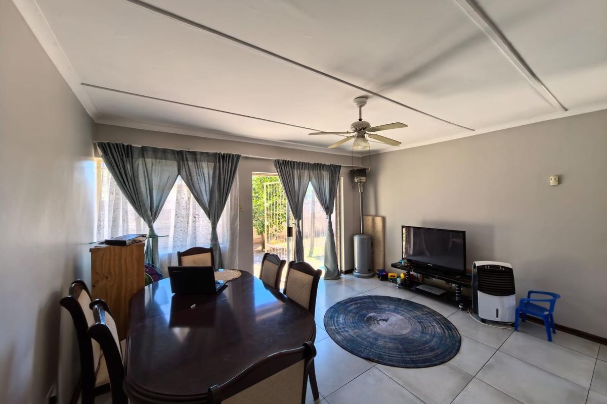 PRICE REDUCED!! Townhouse For Sale in South Ridge, Kimberley - Photo 5