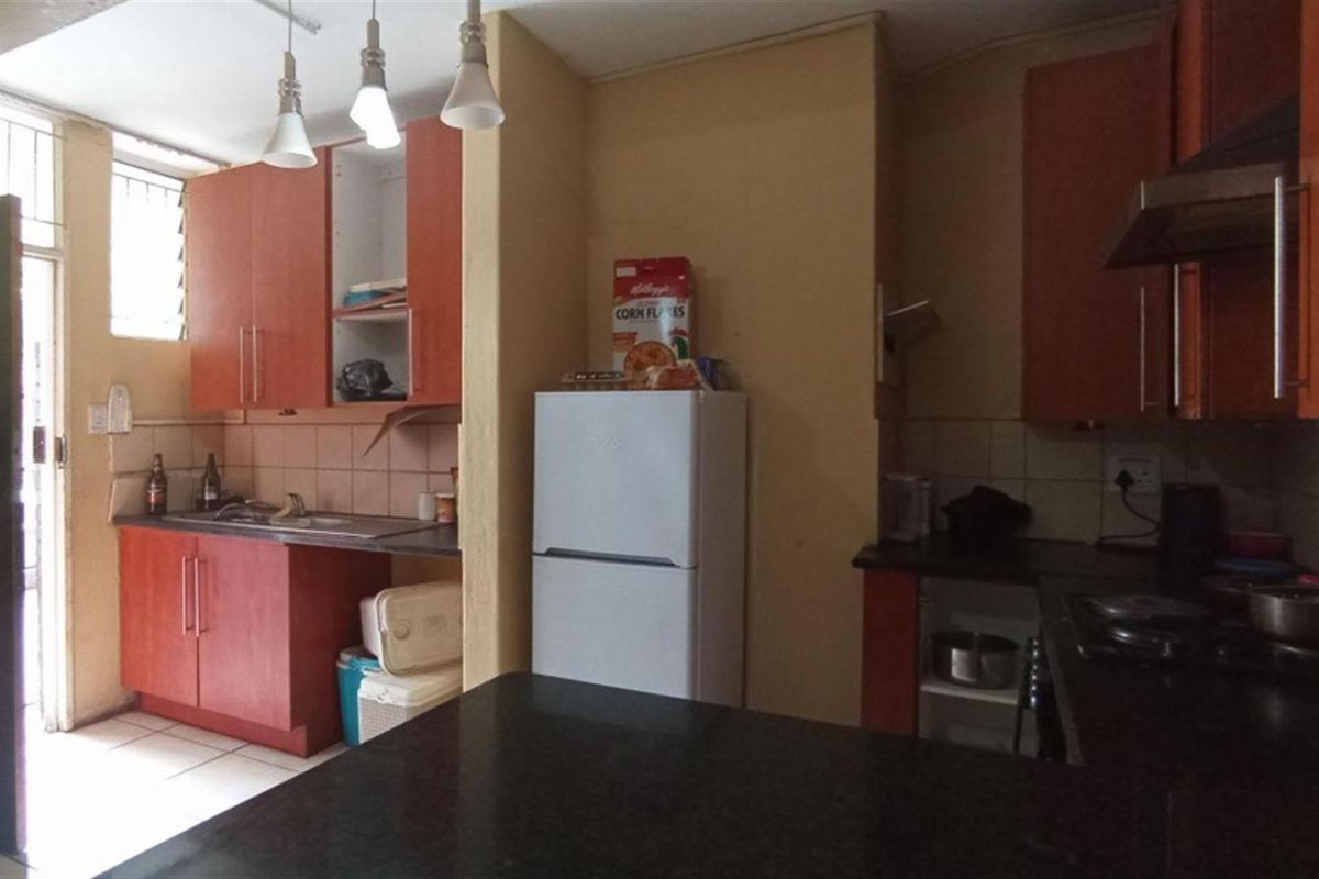 House For Sale in Sunnyside, Pretoria - Photo 3