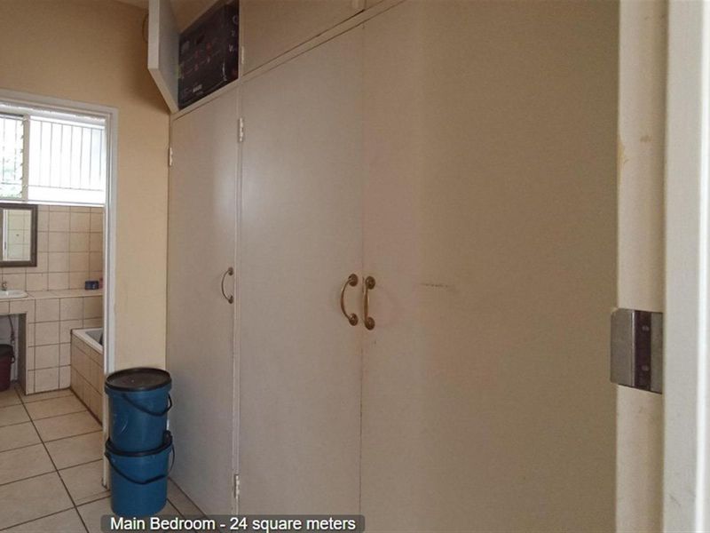 House For Sale in Sunnyside, Pretoria - Photo 10