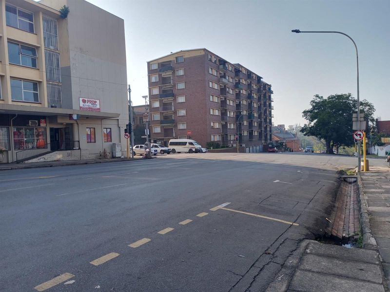 Apartment For Sale in Pietermaritzburg Central, Pietermaritzburg, KwaZulu Natal - Photo 4