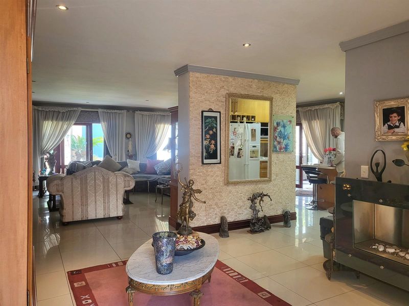 Modern 3-Bedroom Cluster Home in Prime Bedfordview Location - Photo 3