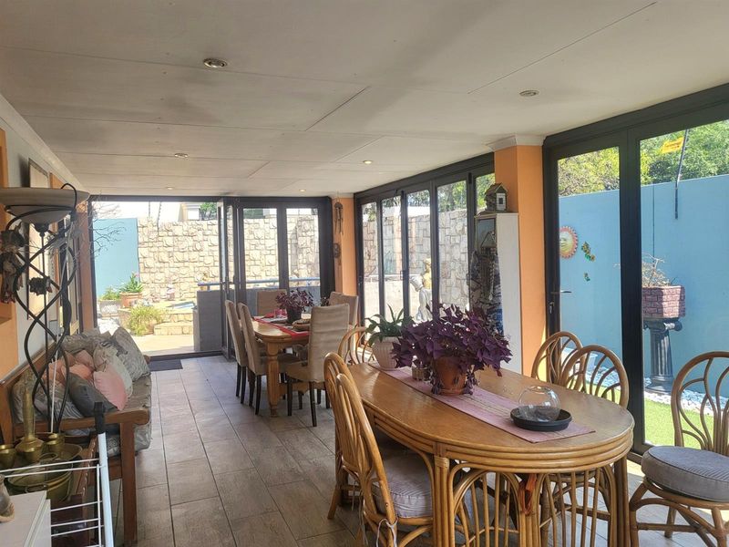 Modern 3-Bedroom Cluster Home in Prime Bedfordview Location - Photo 8