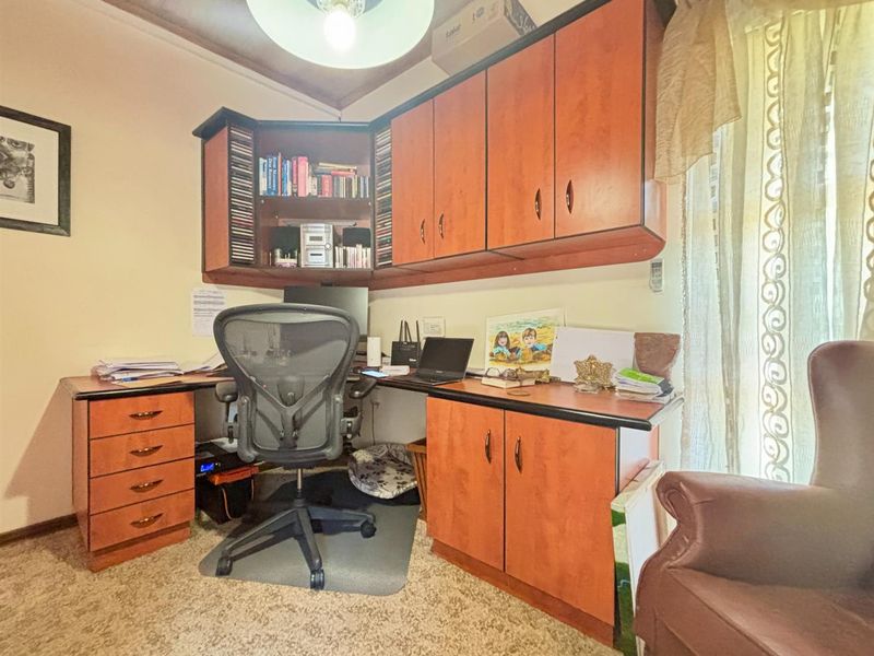 Stunning family home for sale! - Photo 3