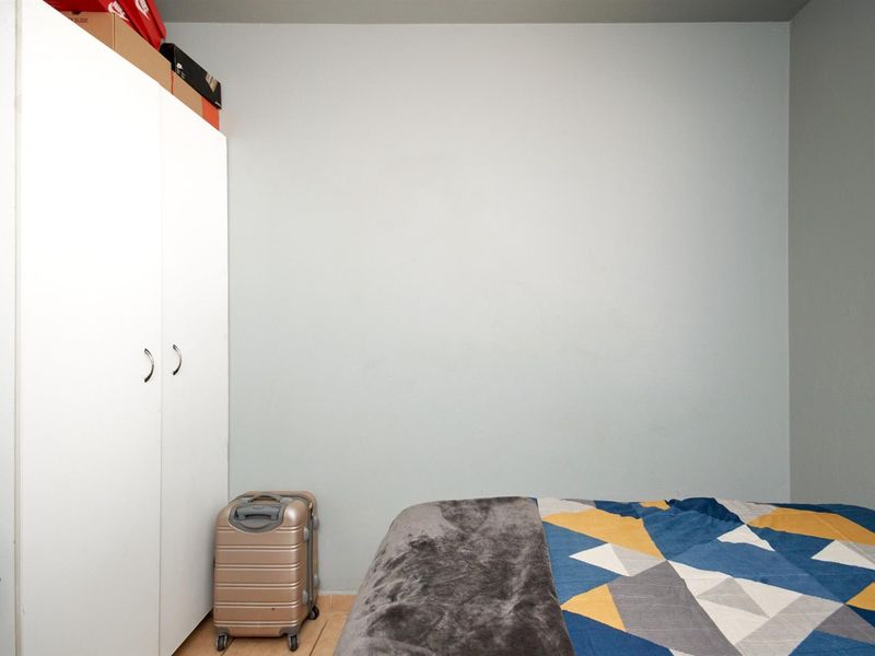 For Sale: 3-Bedroom Ground Floor Apartment in Jabulani - Photo 9