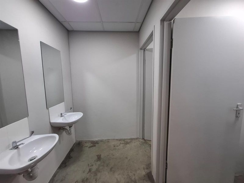 Brand New Industrial Units To Let - Montague Gardens - Photo 10