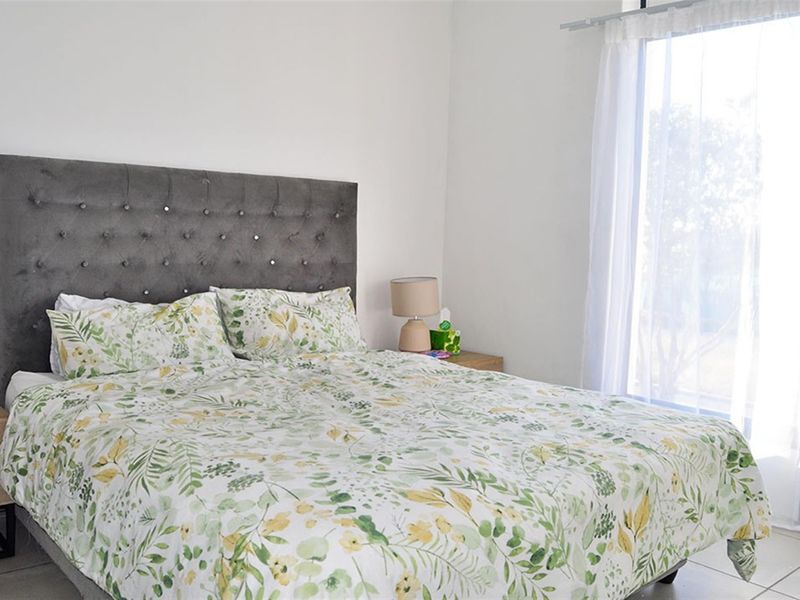 Light, Style and Comfort - All This Is Waiting for You! - Photo 9