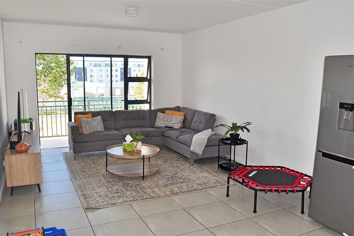 Light, Style and Comfort - All This Is Waiting for You! - Photo 4