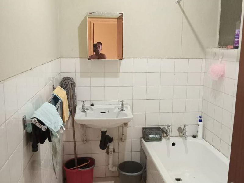 Apartment For Sale in Sunnyside, Pretoria - Photo 10