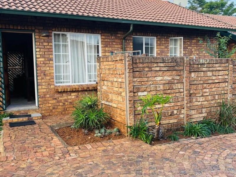 House For Sale in Highveld, Centurion - Photo 3